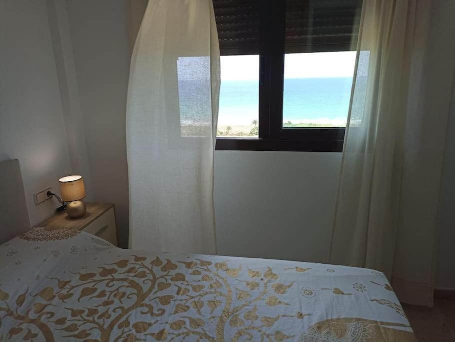 Bungalow En Primera Linea Del Mar Arenales del Sol Exteriör bild