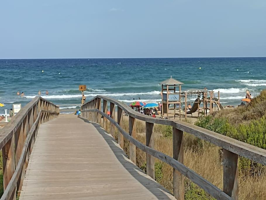 Bungalow En Primera Linea Del Mar Arenales del Sol Exteriör bild