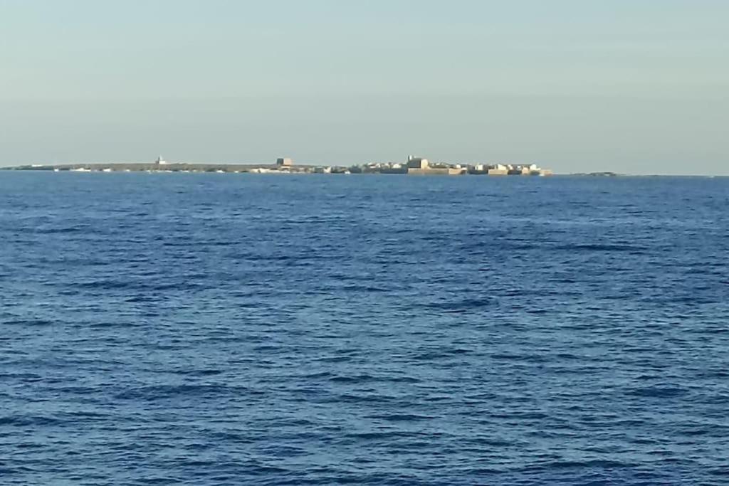 Bungalow En Primera Linea Del Mar Arenales del Sol Exteriör bild